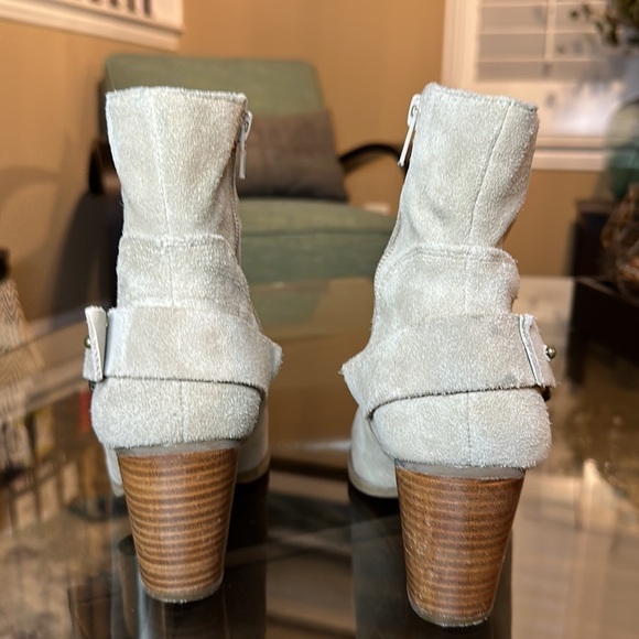 Women’s Nine West Booties in Tan‎ size 7.5 - Picture 8 of 9